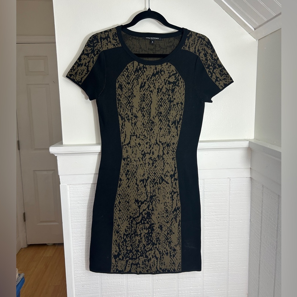 Walter Baker Bodycon Sheath Mini Dress size Small, like new